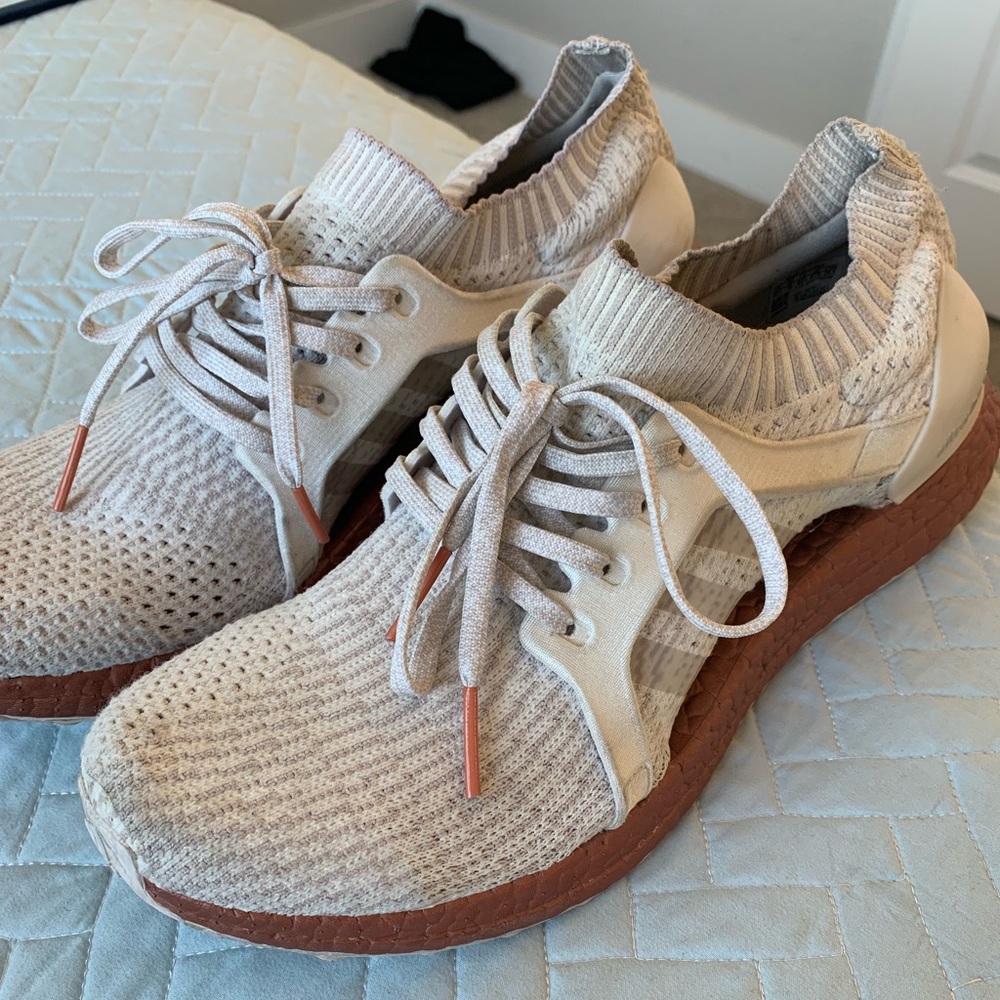 Adidas Boost Tennis shoes